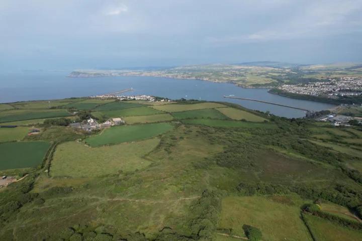 The Dairy @ Trefechan Wen Goodwick Exterior foto