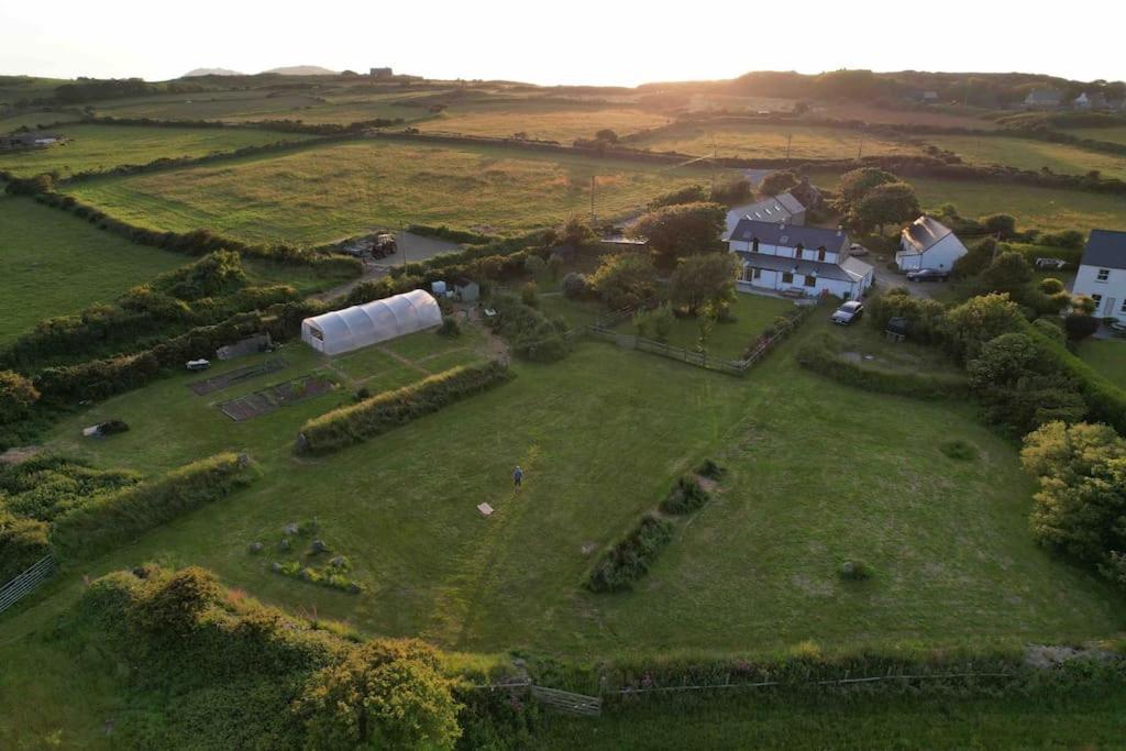 The Dairy @ Trefechan Wen Villa Goodwick Exterior foto